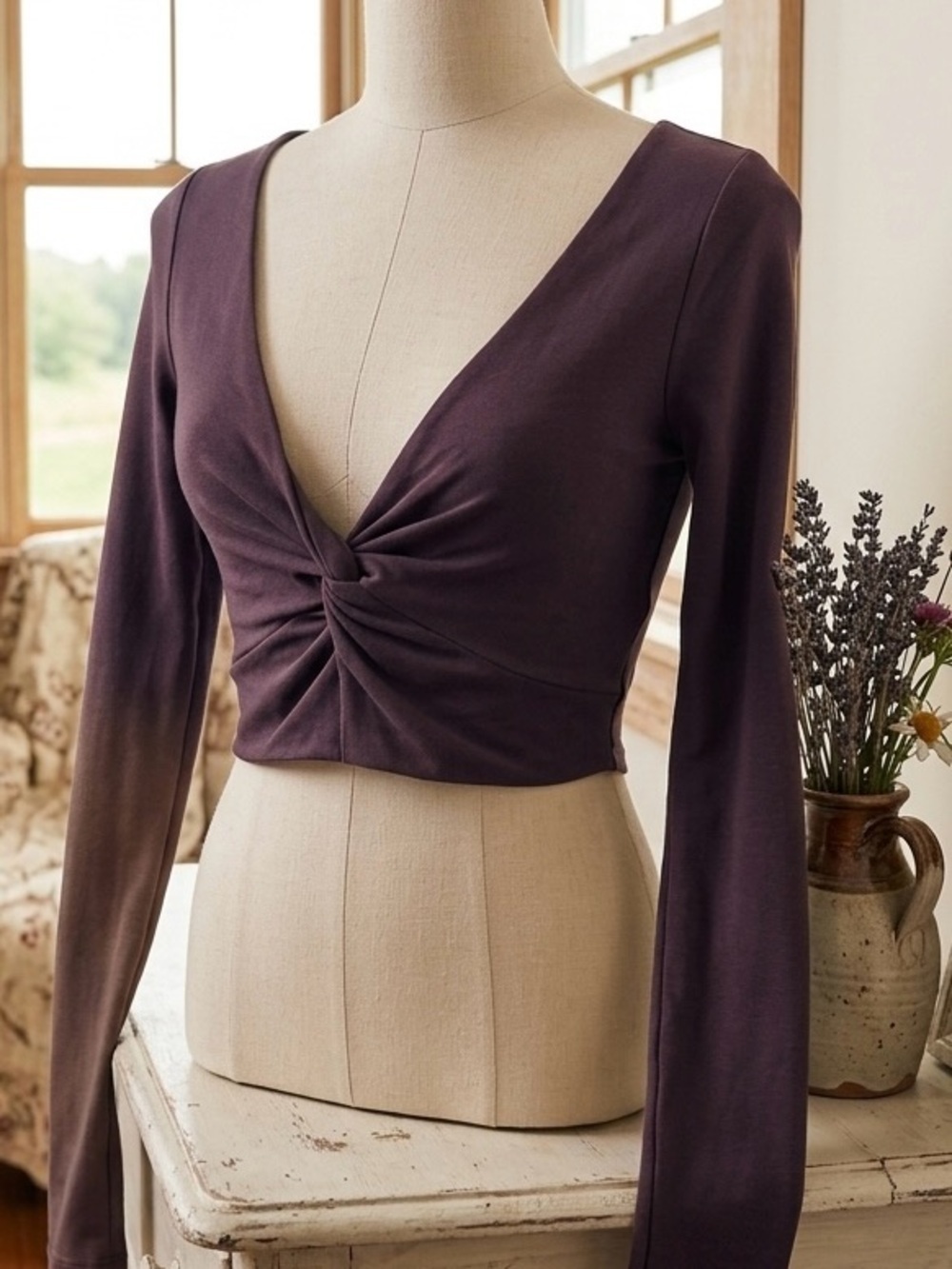 Wilfred| Aritzia| Chocolate Brown Twist-Knot Long Sleeve T-Knit Crop Top Sz XXS